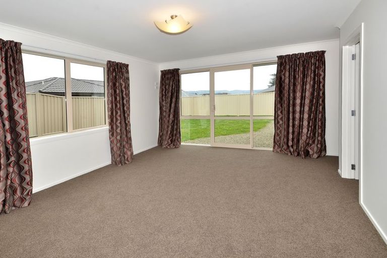 Photo of property in 7 Caledonia Drive, Mosgiel, 9024