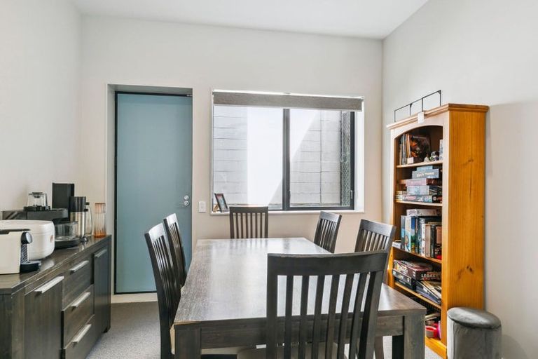 Photo of property in Aniva Terrace, 12 Arney Street, Newtown, Wellington, 6021