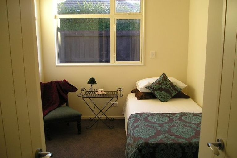 Photo of property in 2/383 Ilam Road, Bryndwr, Christchurch, 8053