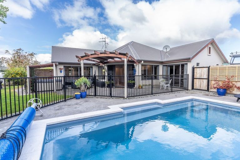 Photo of property in 50 Cairns Crescent, Rototuna, Hamilton, 3210