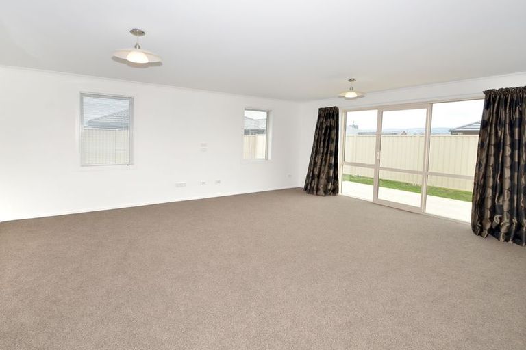 Photo of property in 7 Caledonia Drive, Mosgiel, 9024