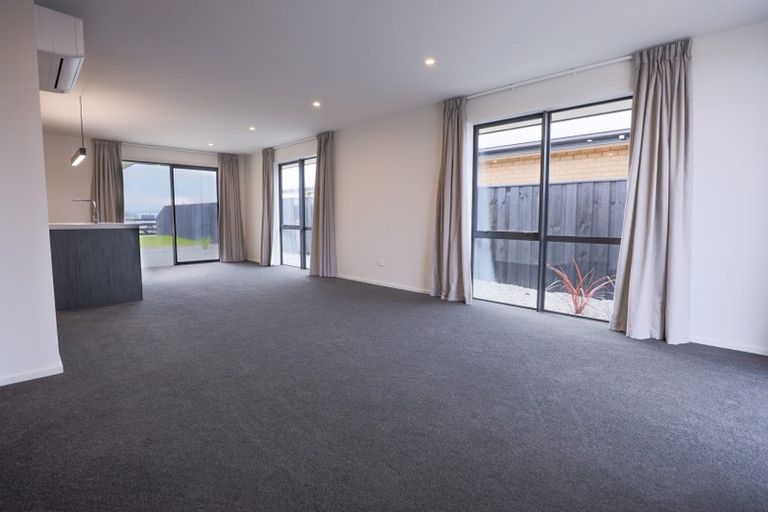 Photo of property in 5 Witte Street, Woodend, 7610