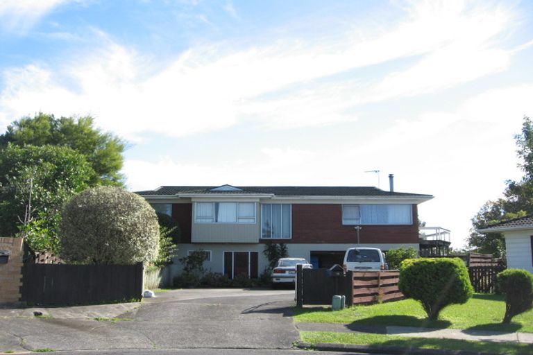 Photo of property in 14 Paulange Place, Pakuranga Heights, Auckland, 2010