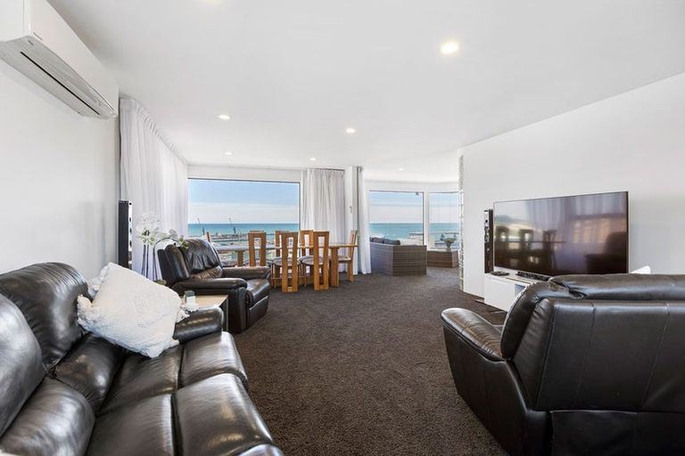 Photo of property in 12c Parris Street, Moturoa, New Plymouth, 4310