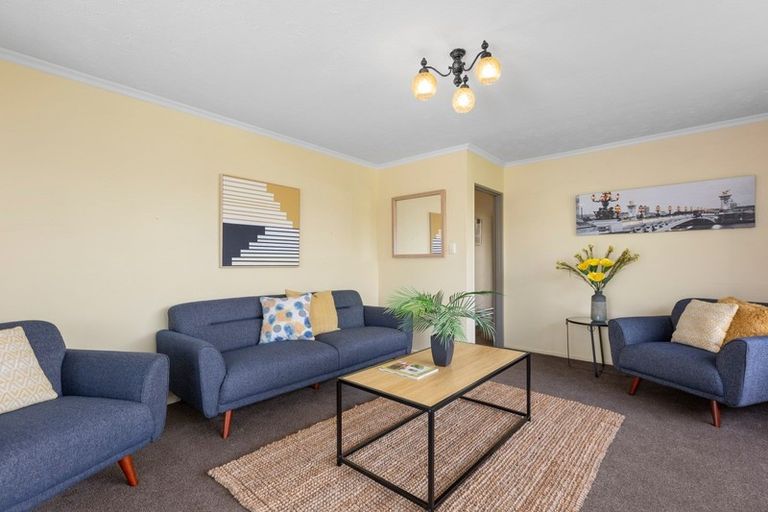 Photo of property in 1/136 Wainoni Road, Avondale, Christchurch, 8061