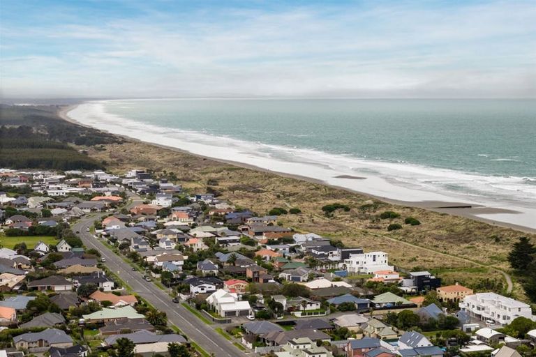 Photo of property in 57a Britannia Street, North New Brighton, Christchurch, 8083