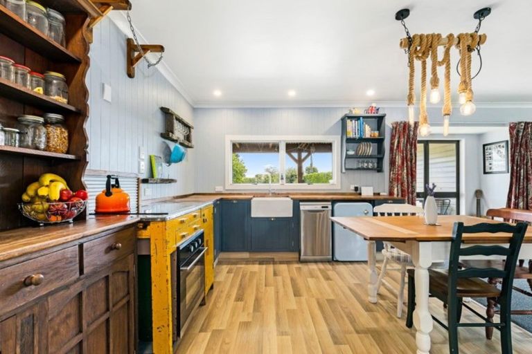 Photo of property in 1279 Main North Road, Waikuku, Kaiapoi, 7691