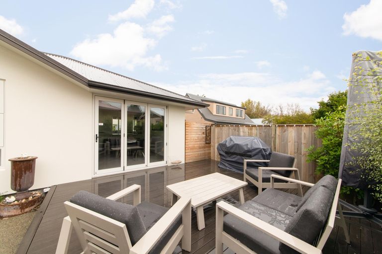 Photo of property in 402a Featherston Street, Palmerston North, 4414