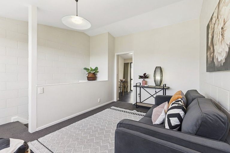 Photo of property in 2/11 Anderson Terrace, Mount Cook, Wellington, 6021