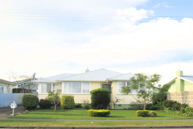 Photo of property in 84 Wycliffe Street, Onekawa, Napier, 4110