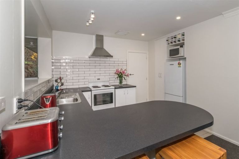 Photo of property in 8 Tracy Place, Redwood, Christchurch, 8051