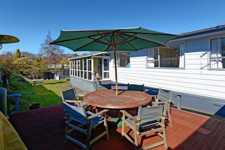 Photo of property in 2 Hatea Place, Dinsdale, Hamilton, 3204