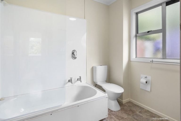 Photo of property in 2b Radnall Way, Johnsonville, Wellington, 6037