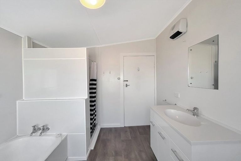 Photo of property in 78 Hamilton Street, East Gore, Gore, 9710