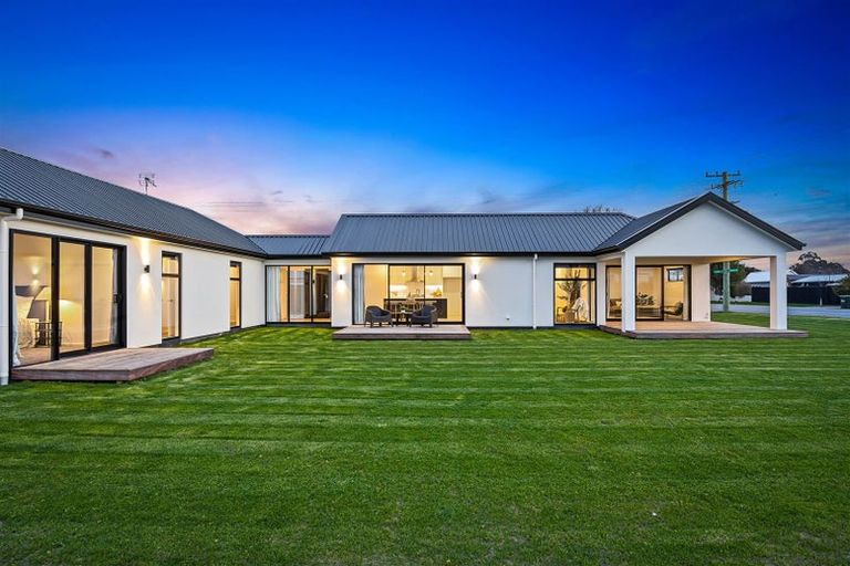 Photo of property in 54 Cross Street, Sefton, 7477