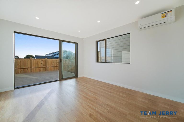 Photo of property in 125a Grove Road, Papakura, 2110