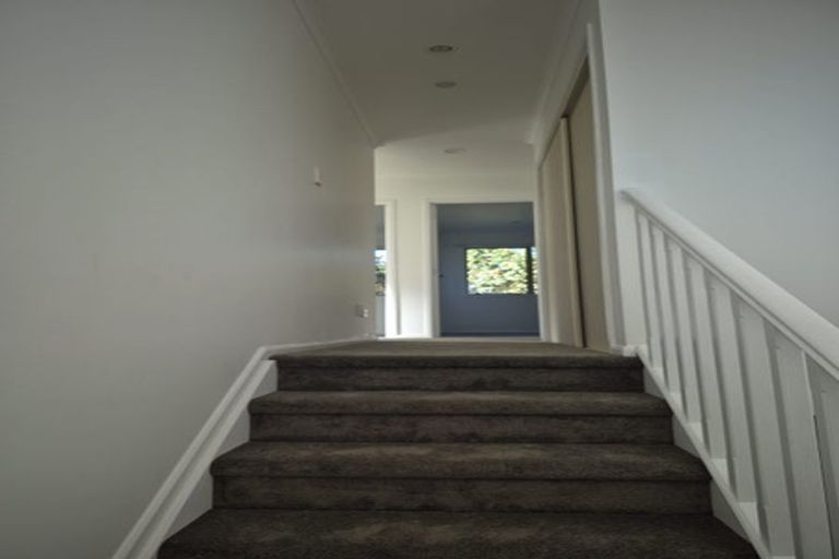 Photo of property in 17 Trimaran Drive, Gulf Harbour, Whangaparaoa, 0930