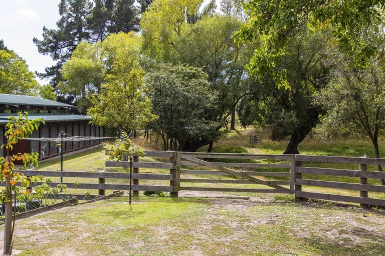 Photo of property in 69 Avoca Valley Road, Heathcote Valley, Christchurch, 8022