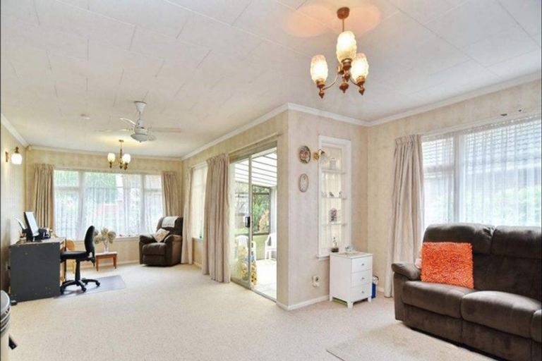 Photo of property in 222 Avonhead Road, Avonhead, Christchurch, 8042