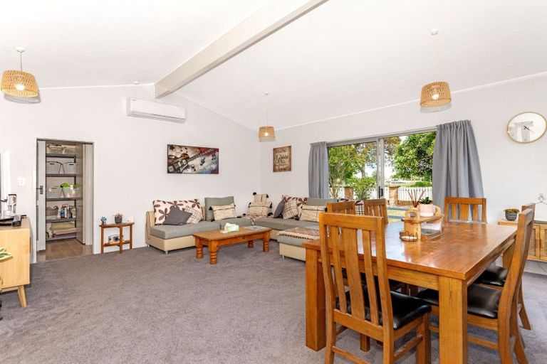 Photo of property in 21 Main Road, Makaraka, Gisborne, 4010
