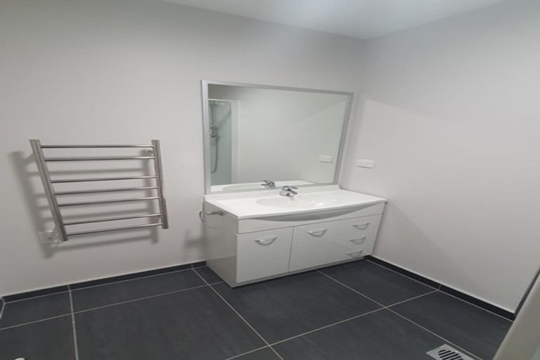 Photo of property in 9 Walsh Road, Papakura, 2110