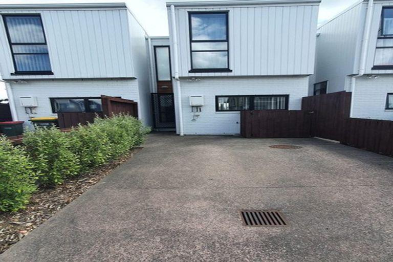 Photo of property in 9 Walsh Road, Papakura, 2110