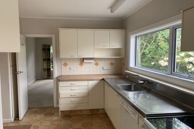 Photo of property in 52 Athol Terrace, Upper Riccarton, Christchurch, 8041