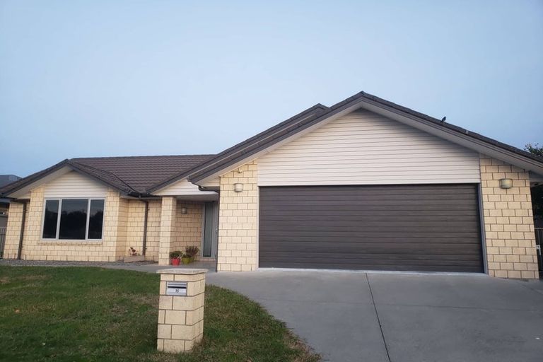 Photo of property in 16 Chesham Street, Rototuna North, Hamilton, 3210