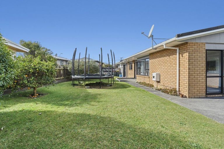 Photo of property in 2/38 Waimea Street, Westown, New Plymouth, 4310