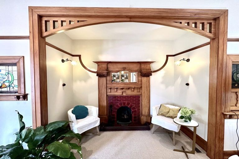 Photo of property in 11 Trelissick Crescent, Ngaio, Wellington, 6035