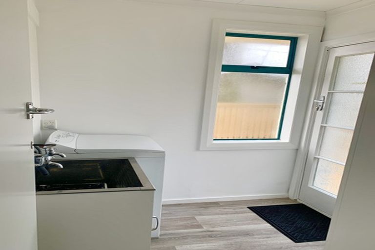 Photo of property in 11 Jane Street, Macandrew Bay, Dunedin, 9014