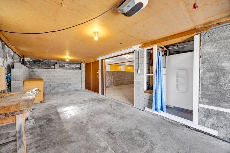 Photo of property in 100a Queens Road, Glen Avon, New Plymouth, 4312