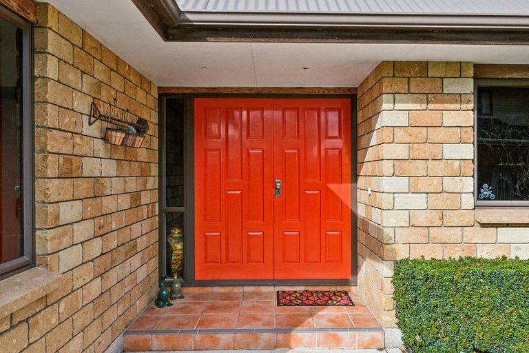 Photo of property in 94 Kapanui Road, Waikanae, 5036