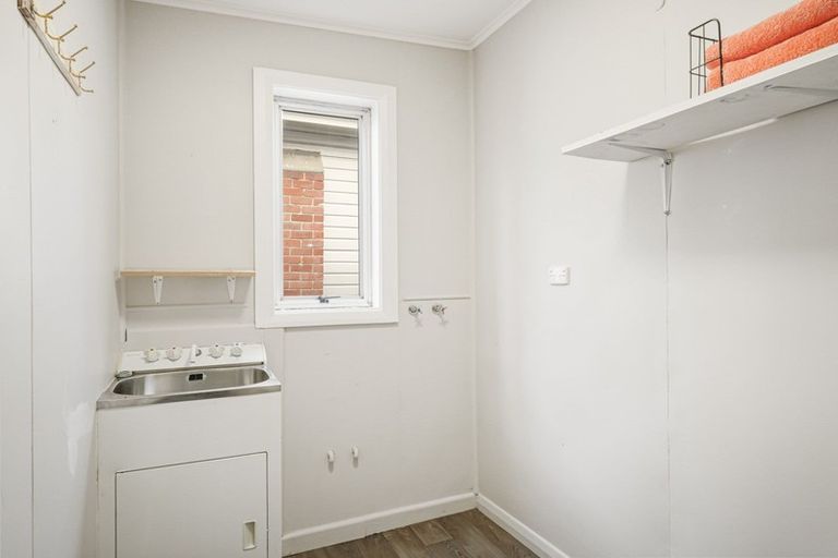 Photo of property in 70 Cutten Street, South Dunedin, Dunedin, 9012