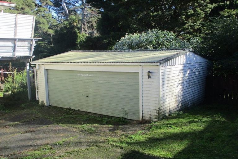 Photo of property in 76 Helena Street, Massey, Auckland, 0614