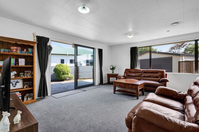 Photo of property in 7 Pitt Street, Normanby, Hawera, 4614