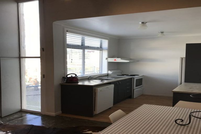 Photo of property in 30 Brougham Street, Mount Victoria, Wellington, 6011