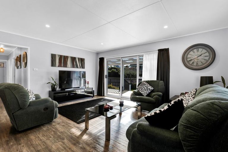 Photo of property in 66 Konini Street, Inglewood, 4330