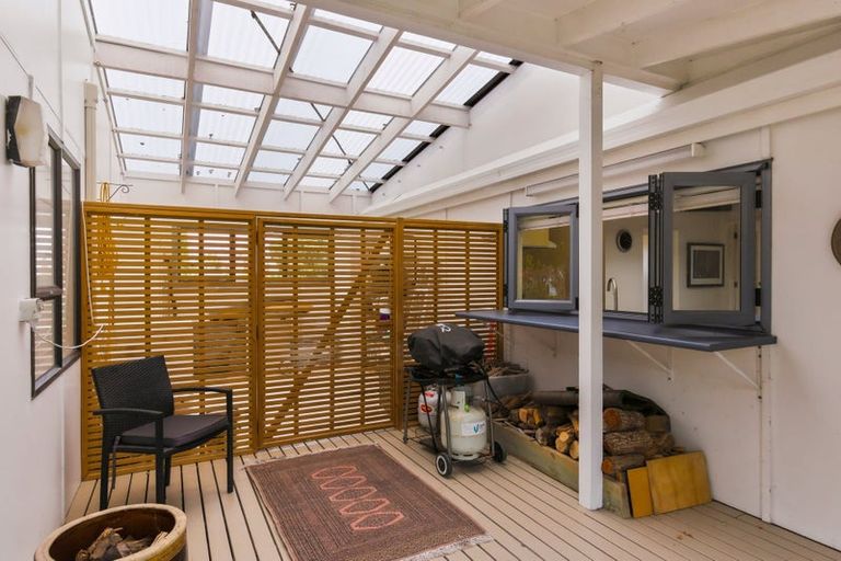 Photo of property in 102 Manly Street, Paraparaumu Beach, Paraparaumu, 5032