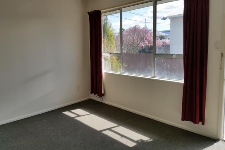 Photo of property in 2/8 Sylvan Street, Hillmorton, Christchurch, 8024
