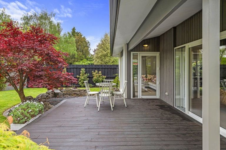 Photo of property in 8 Chevron Place, Ilam, Christchurch, 8041