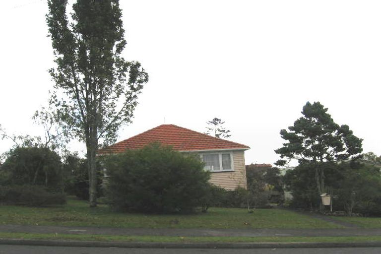 Photo of property in 9 Ambler Avenue, Glen Eden, Auckland, 0602