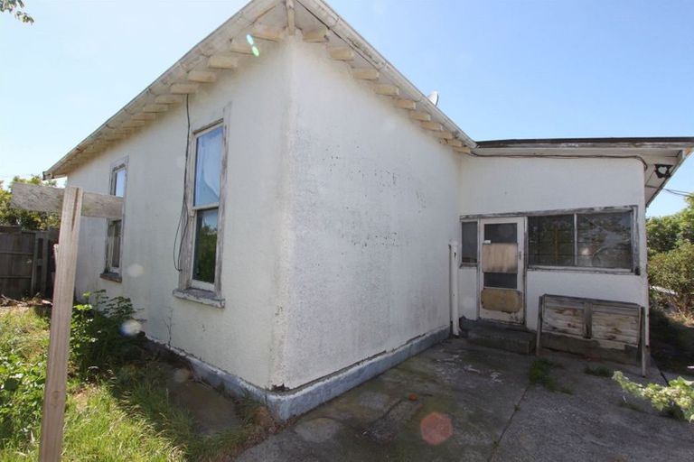 Photo of property in 42 Rowan Avenue, Aranui, Christchurch, 8061