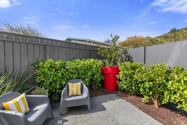 Photo of property in 6b Te Whiti Grove, Waterloo, Lower Hutt, 5011