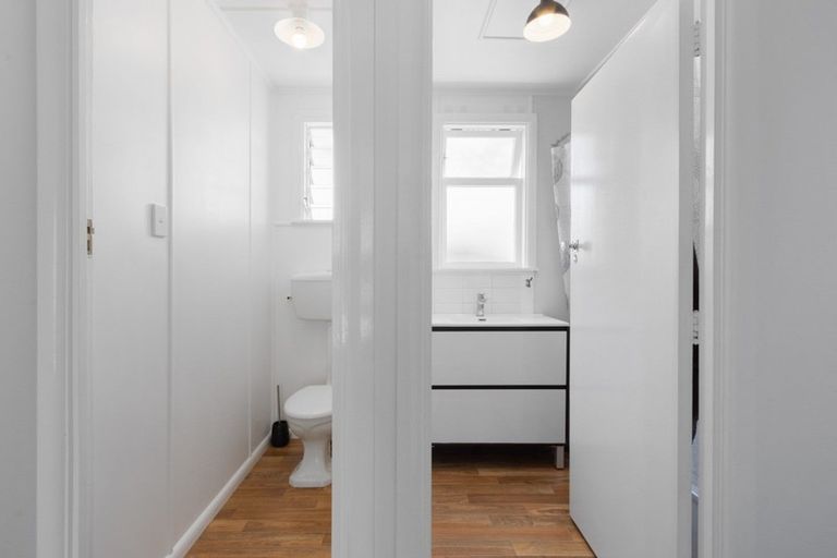 Photo of property in 16 Mason Avenue, Maraenui, Napier, 4110