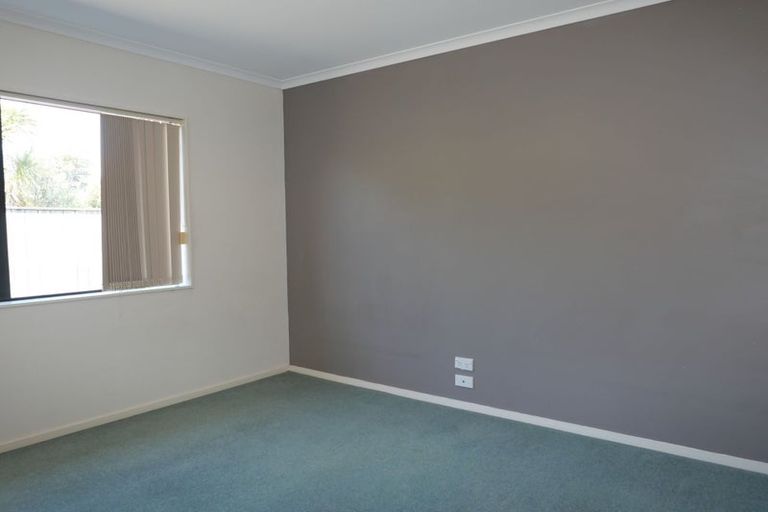 Photo of property in 15b Walton Road, Paraparaumu Beach, Paraparaumu, 5032