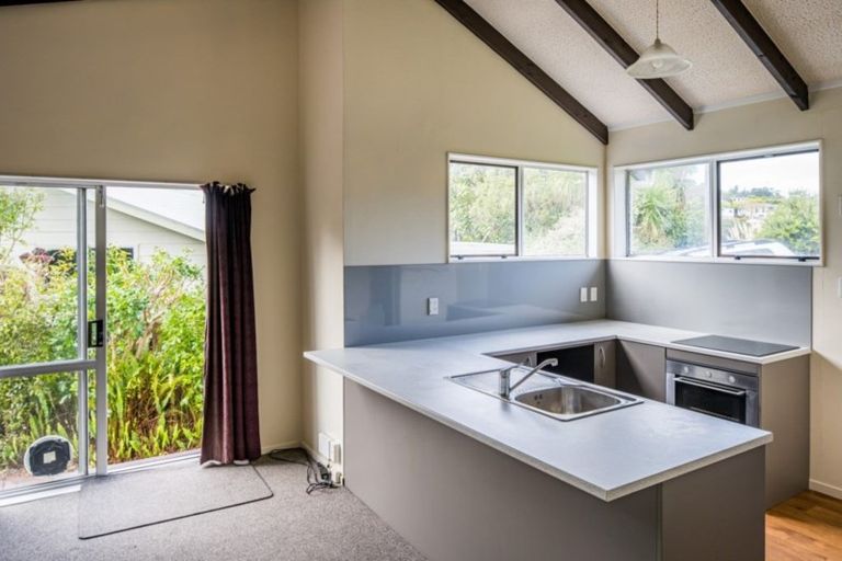 Photo of property in 23 Woolwich Close, Whitby, Porirua, 5024