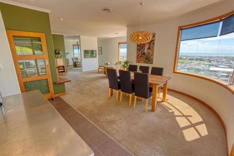 Photo of property in 41 Puketahi Street, Greymouth, 7805