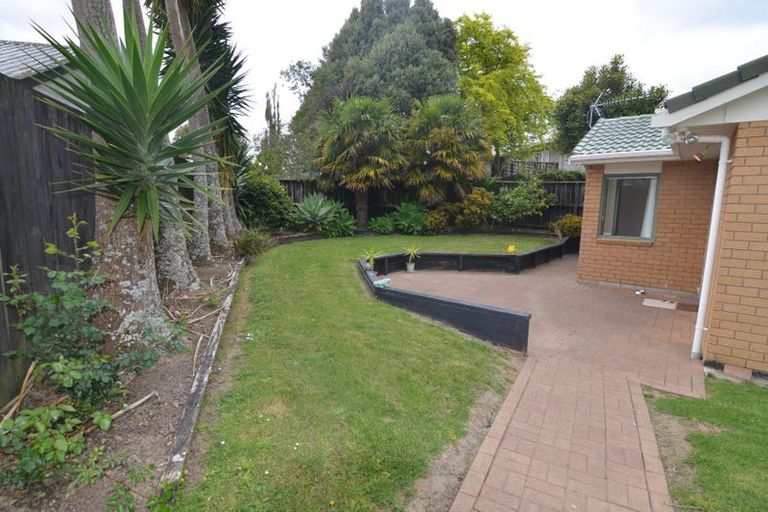 Photo of property in 20a Armagh Road, Blockhouse Bay, Auckland, 0600