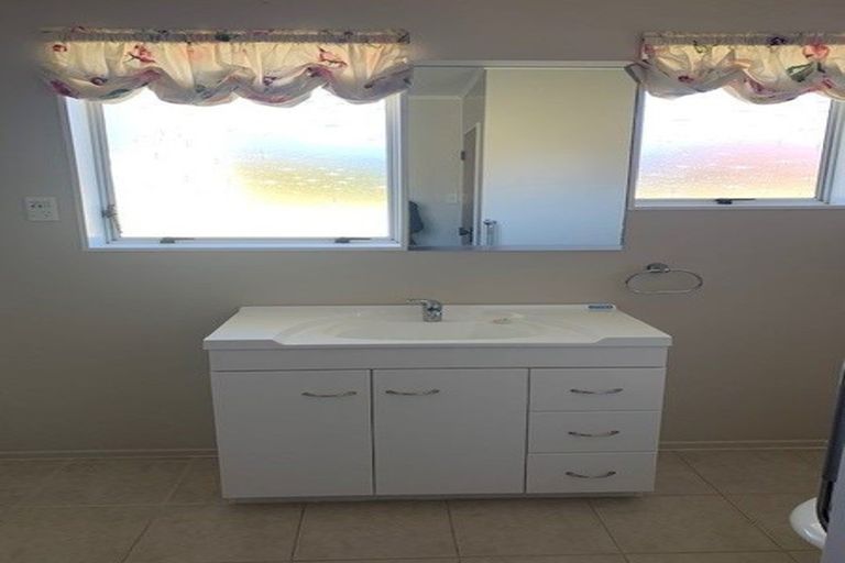 Photo of property in 68a Garden Road, Avalon, Lower Hutt, 5011